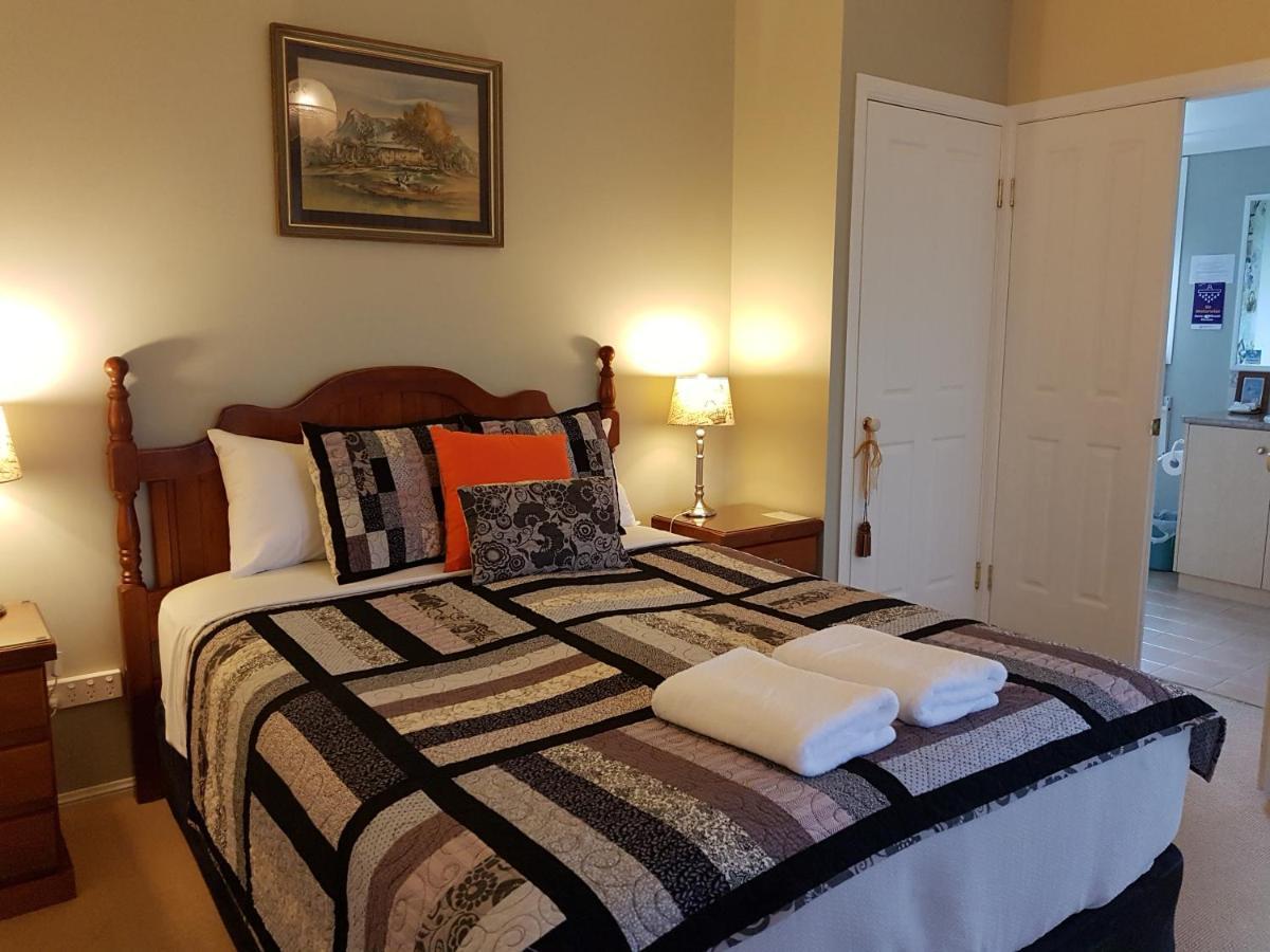 스탄소프 Grovely House B&B 외부 사진